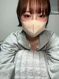 -x_MIU_x webcam model stream image