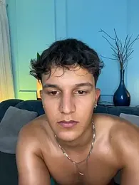 Leo_Savage_ webcam model stream image