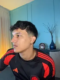 Leo_Savage_ webcam model stream image