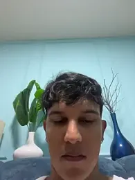 Leo_Savage_ webcam model stream image