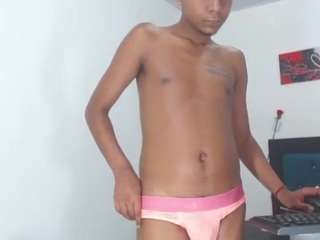 hotboyluxeet webcam camsoda model stream image