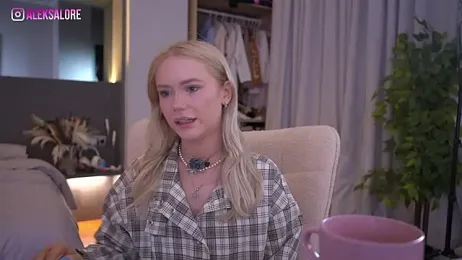 LexieLoree webcam stripchat model stream image