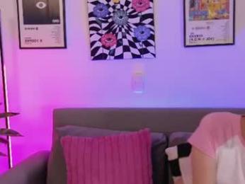 violettgrey_ webcam model stream image