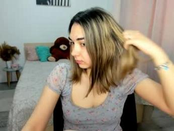 alexa_dolly webcam model stream image