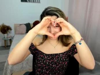 alexa_dolly webcam model stream image