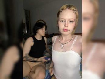 AliceAndMia webcam bongacams model stream image