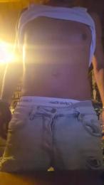 JoyzHot webcam cam4 model stream image