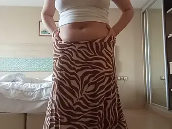 gizzz34 webcam stripchat model stream image