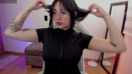 Hannya_moon webcam model stream image