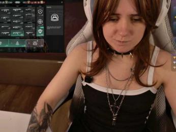 LunaL0ve webcam model stream image