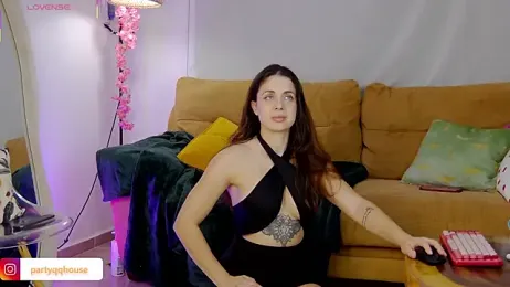 PartyQqHouse webcam model stream image