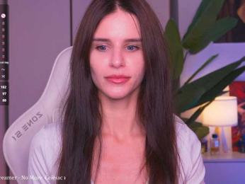 EmiMoon webcam model stream image