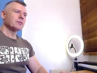 Tom Fox webcam model stream image