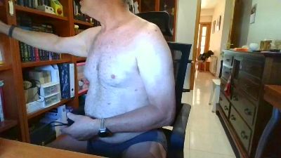 quique185bcn webcam cam4 model stream image