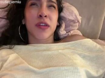 cutiepiemiu webcam model stream image