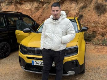 YoucefThompson webcam model stream image