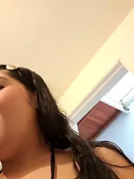 royalgirls_x webcam model stream image