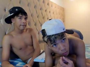 samir_19x webcam model stream image
