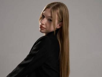 KatyMid webcam livejasmin model stream image