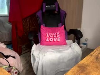 caliiie_of webcam chaturbate model stream image