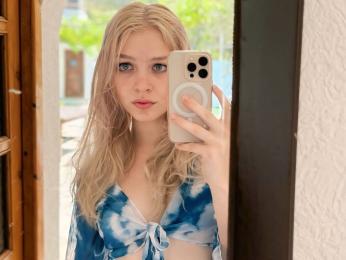 JuneLane webcam livejasmin model stream image