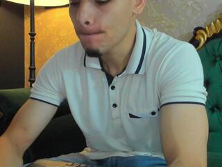 Alessandro Kiing webcam model stream image