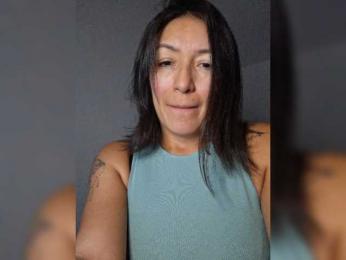 cristalboom webcam model stream image