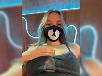 -Summer- webcam model stream image