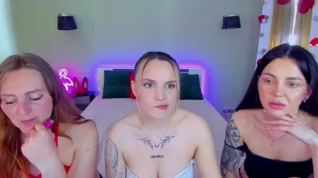 MagicEyess webcam stripchat model stream image