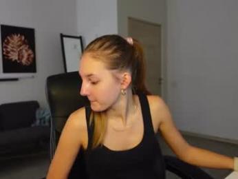 agelina_summer webcam chaturbate model stream image