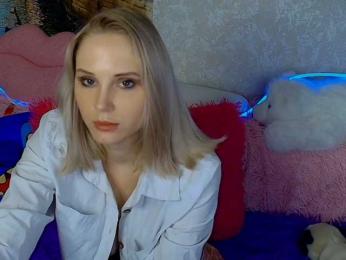 GinaGinaLove webcam bongacams model stream image
