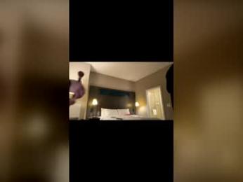 cumguzzlingskank webcam model stream image