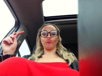 cumguzzlingskank webcam model stream image