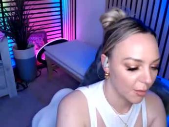 cumguzzlingskank webcam model stream image