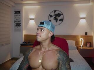 Belami Colton webcam model stream image