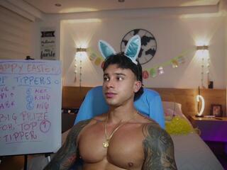 Belami Colton webcam model stream image