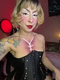 Cinamoonn webcam model stream image