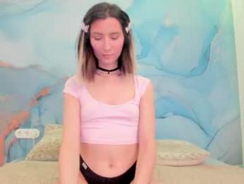 crystalnut webcam model stream image