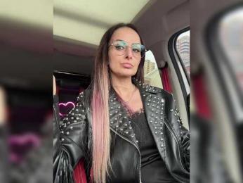 _AnnaMaria_ webcam bongacams model stream image