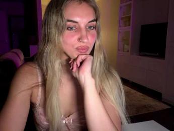 MissyKissy webcam model stream image