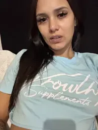 Vickss00 webcam model stream image