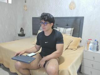 Victor Clark webcam flirt4free model stream image