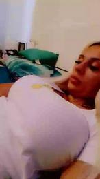 Mercedes webcam model stream image