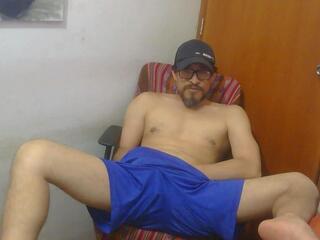 Guiverno webcam model stream image