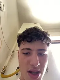 denysio89 webcam model stream image