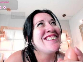 Lady-Hellen webcam model stream image