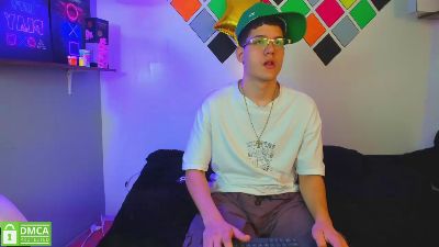 luca_white webcam cam4 model stream image