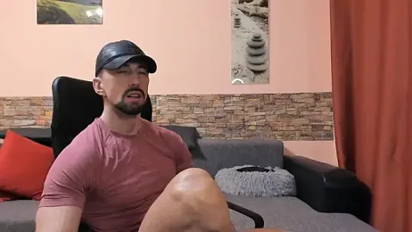 HotHunkTrainer webcam stripchat model stream image