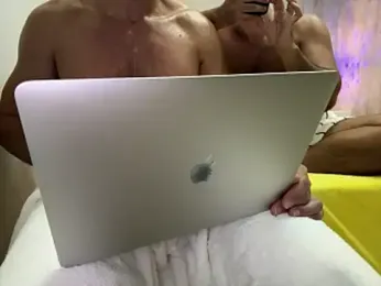 CasadoLutadorBigStuds webcam model stream image