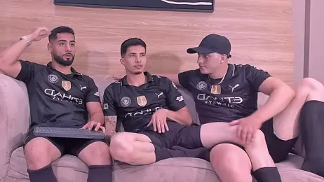 mike_friends webcam stripchat model stream image